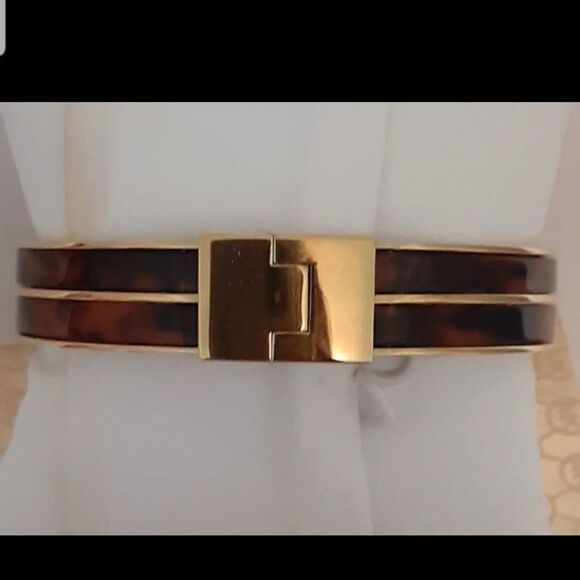 Michael Kors Tortoise Bangle Bracelet - Picture 11 of 11